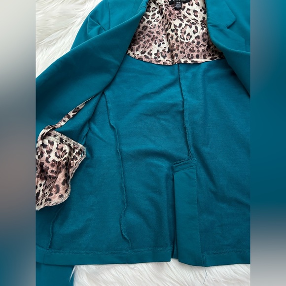 UK2LA Blazer - Picture 6 of 10